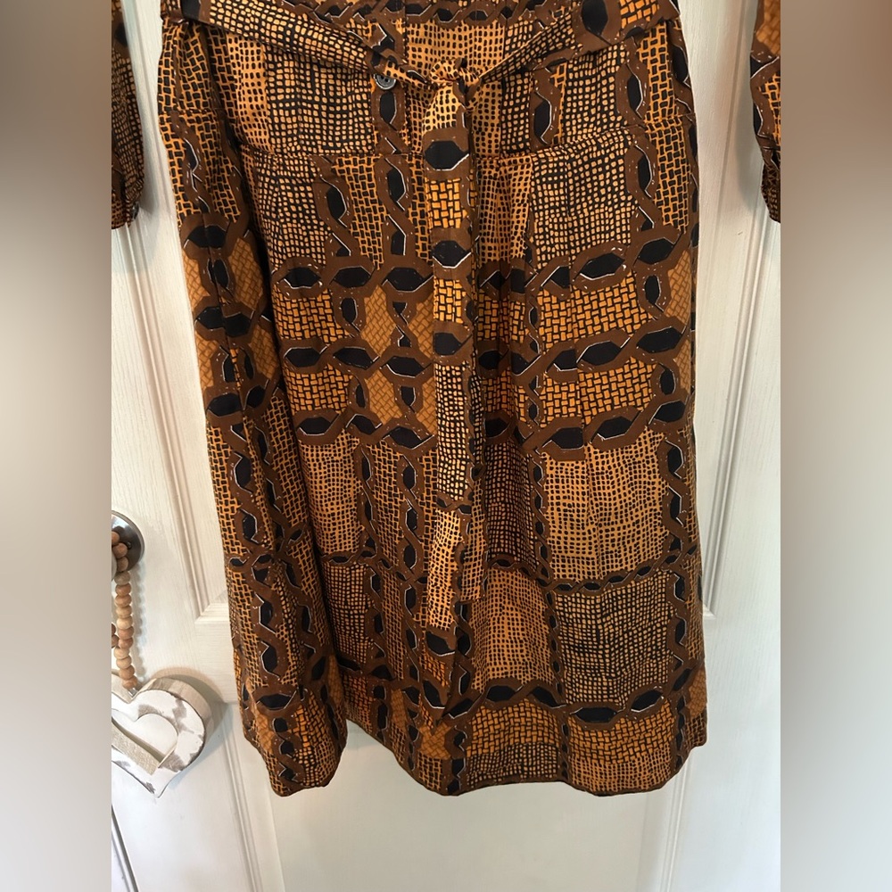🎉 Host Pick 🎉 Burberry Brit Elegant Brown Patterned Dress - Picture 3 of 8